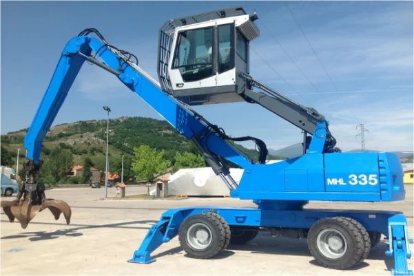 Entredesa_seguridadindutrial_proteccioncivil_operacion_segura_gruas_articuladas_fuchs